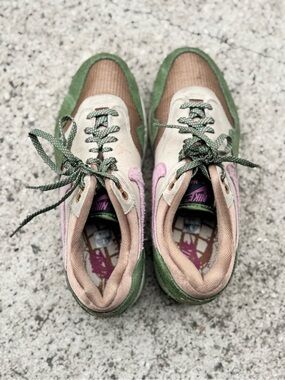 Nike Green, Pink & Brown Mixed-Material air max